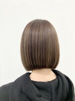 ネオリーブウリ 二子玉川店(Neolive uri) イメチェンホワイトブロンド外ハネボブ美髪ワイドバング