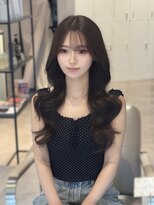 ボンドストーリーノヴァ(Bond Story nova) レイヤーカットで盛れる韓国くびれヘア/透けるミントグレージュ
