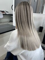 エゴル ナゴヤサカエ(ENGOL NAGOYA SAKAE)&nbsp;シャドウルーツホワイトグレージュ