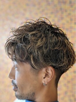ロマンティックローズボンボン(Romantique Rose bon bon)の写真/髪質・毛量・毛流れを見極めたカットで、朝のセットも簡単に！男性からも女性からも好評の高い技術力が◎