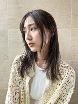 ビュートリアム265(BEAUTRIUM 265)&nbsp;レイヤーロング 顔まわりカット シースルーバング 前髪カット