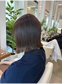 切りっぱなし外はねボブ