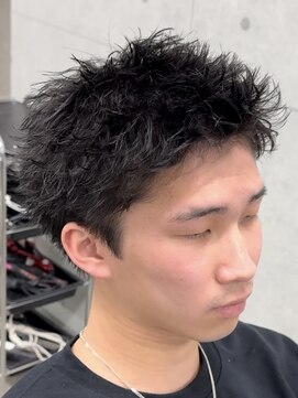エデアンルクラ 下通(EDEAN Leclat) 熊本 スパイキーショート パーマ 短髪 アップバング MEN'S HAIR