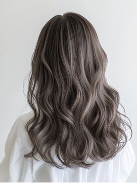 アエラバイトゥルークリエイション(AERA by True Creation) グレージュカラー