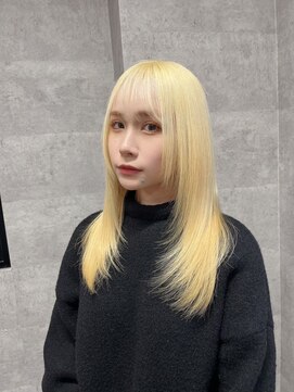 ルイス(L'wis) 抜きっぱなしブロンドスタイル、レイヤーカット