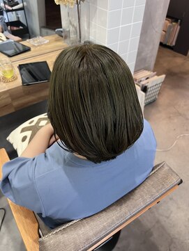 ティティ(TiTi) マットベージュカラー ブリーチ無し！[TiTi_福田りの]