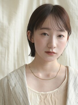 【洗練された大人の耳かけボブスタイル】