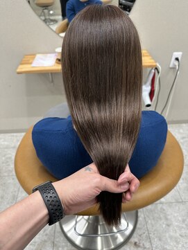 シカ 神戸三宮元町店(Cica) ベージュ　ダブルカラー　ブリーチなしダブルカラー　髪質改善