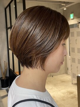 エリマ 調布(elima) 調布イルミナカラーマッシュショートヘアミルクティーベージュ