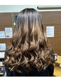 ロング、巻き髪スタイル
