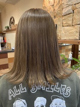 サロンドノア(Salon de NoA) 外ハネヘア