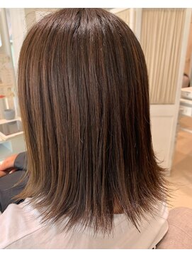 アルブル エト シミー(Arbre et chimie) 縮毛矯正でも外ハネボブ