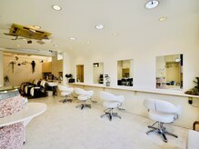 エスド S゜の雰囲気(白を基調とした清潔感のあるデザイナーズ空間です。)