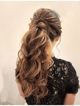 エフェ(effet) ボリュームロングポニーテール