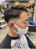 フェードスタイル　サイドパート　バーバー