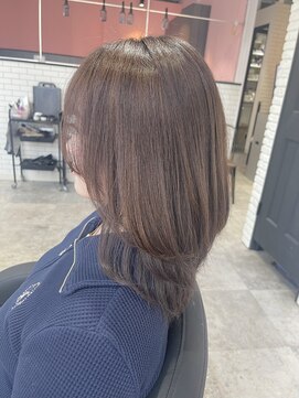 リーオオサカ(Lee Osaka) 【カット+カラー】ミディアムレイヤー/新出奈津樹