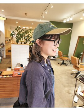 ヨハク(yohak) イヤリングカラー×ベージュ