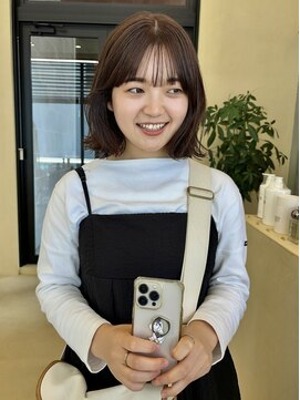 スニュウ(snuw) ケアカラー透明感カラーボブ