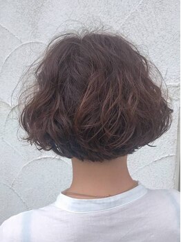 豊富なバリエーションの中からお客様に合ったカラーをご提案！暗すぎず柔らかナチュラルな仕上がりに♪