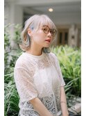 大人可愛いレイヤーショートボブイヤリングカラーブルーアッシュ