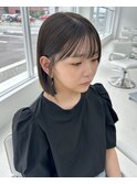 オリーブグレージュ