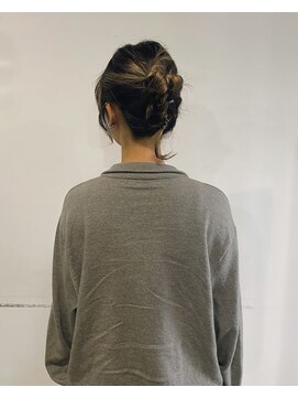 ドットプラス リム(Dot+LIM) 遊び心あふれるローライトスタイル