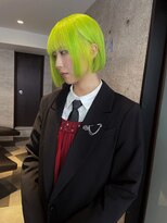 ジーナ 名駅(XENA.) 《YURI103》モードハイトーン/ネオングリーン/ハイトーンボブ