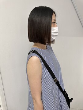 ヨーク(YOKE) YOKE 切りっぱなしボブ丸くないボブ縮毛矯正アッシュグレージュ