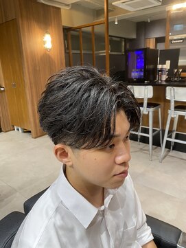 オスマン 御茶ノ水神保町店(Osmann) 清潔感アップ!フェザーショート+束感スタイル