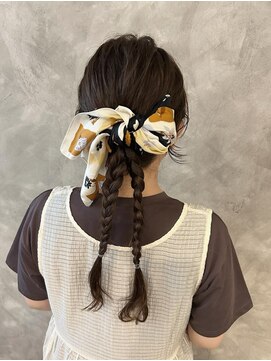 ブルー 青葉台(BLUE) スカーフダブルみつあみ