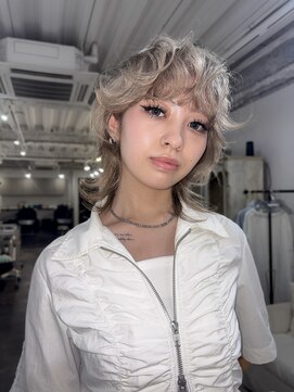 ユーリカ(Eurica) ホワイトベージュ/ベージュ/ブリーチ/心斎橋美容室/Eurica