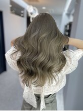 ブロンド(Blonde)&nbsp;オリーブベージュ　ブリーチカラー