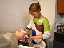 メンズ ニール 名古屋 伏見 丸の内(men's NEELU)の雰囲気（シャンプーやヘッドスパで日々の疲れに癒しを◎）