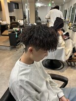 イーラ アメ村店(era)&nbsp;波打ちツイスパパーマ/メンズ/刈り上げ/眉毛/ツイスト
