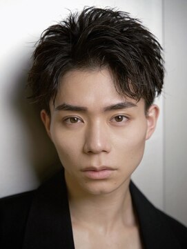 ルーシー 渋谷(LUCEY) センターパートフェザーパーマシャドウパーマメンズパーマ