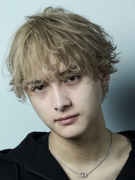 クロトヴィラ 天神大名(KUROT villa) ミルクティーベージュフェザーショート