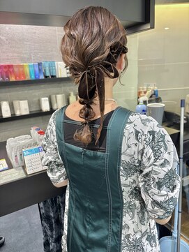 ケンジ 横浜(KENJE) 編みおろし/ベロアリボン/編みおろし/お呼ばれヘア/結婚式