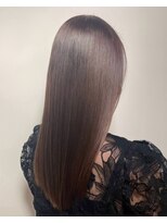 ファムバイアヴァンス(Femme by AVANCE.)&nbsp;艶感ブラウンの美髪ストレート