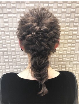 オリーブスバイネオリーブ(Olive's by neolive) 【新宿 Olive’s by neolive】編みおろしアレンジ