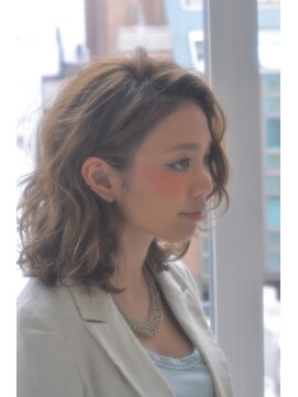 クラン(clan) clan<外国人風甘めバングナチュラルショート>