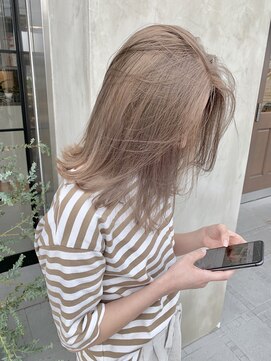 ニキータ(Nikiita) 【Nikiita女子】ミルクティーベージュ　　B42625