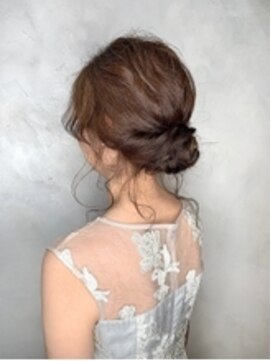 ナンバー イル デュッカ 札幌(N° il duca) 20代・30代・40代似合う小顔ヘアアレンジ♪二次会ブライダル花嫁