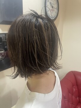 ヘアアンドスペース ベロン(hair&space velon) ランダムハイライトボブ