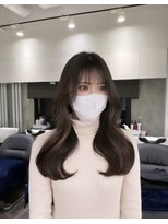 エリーツ 表参道(elyts)&nbsp;暗髪でも垢抜けインナーカラー×韓国ヘア