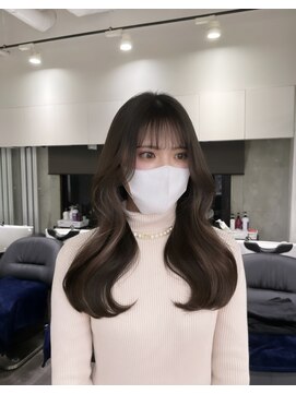 エリーツ 表参道(elyts) 暗髪でも垢抜けインナーカラー×韓国ヘア