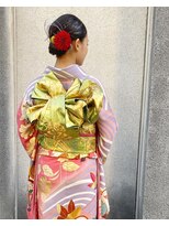 マノハル(MANOHARU)&nbsp;えりあし５センチからタイトシニヨンヘアセット水引金箔アレンジ