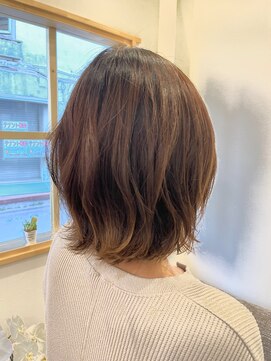 ユアー(your) ユルフワな外ハネショート