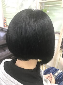 シュクセ(Succes)の写真/小顔に見せる似合わせ技術に自信あり！一番かわいく見えるショートスタイルなら是非お任せください♪