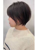 フィーカ(fika) ショートボブにイヤリングカラーでアクセントを担当者浜辺海斗