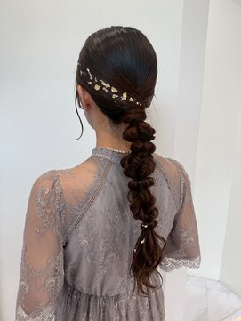 モナバイルーブル(MONA by Louvre) 【MONA】編みおろしアレンジ